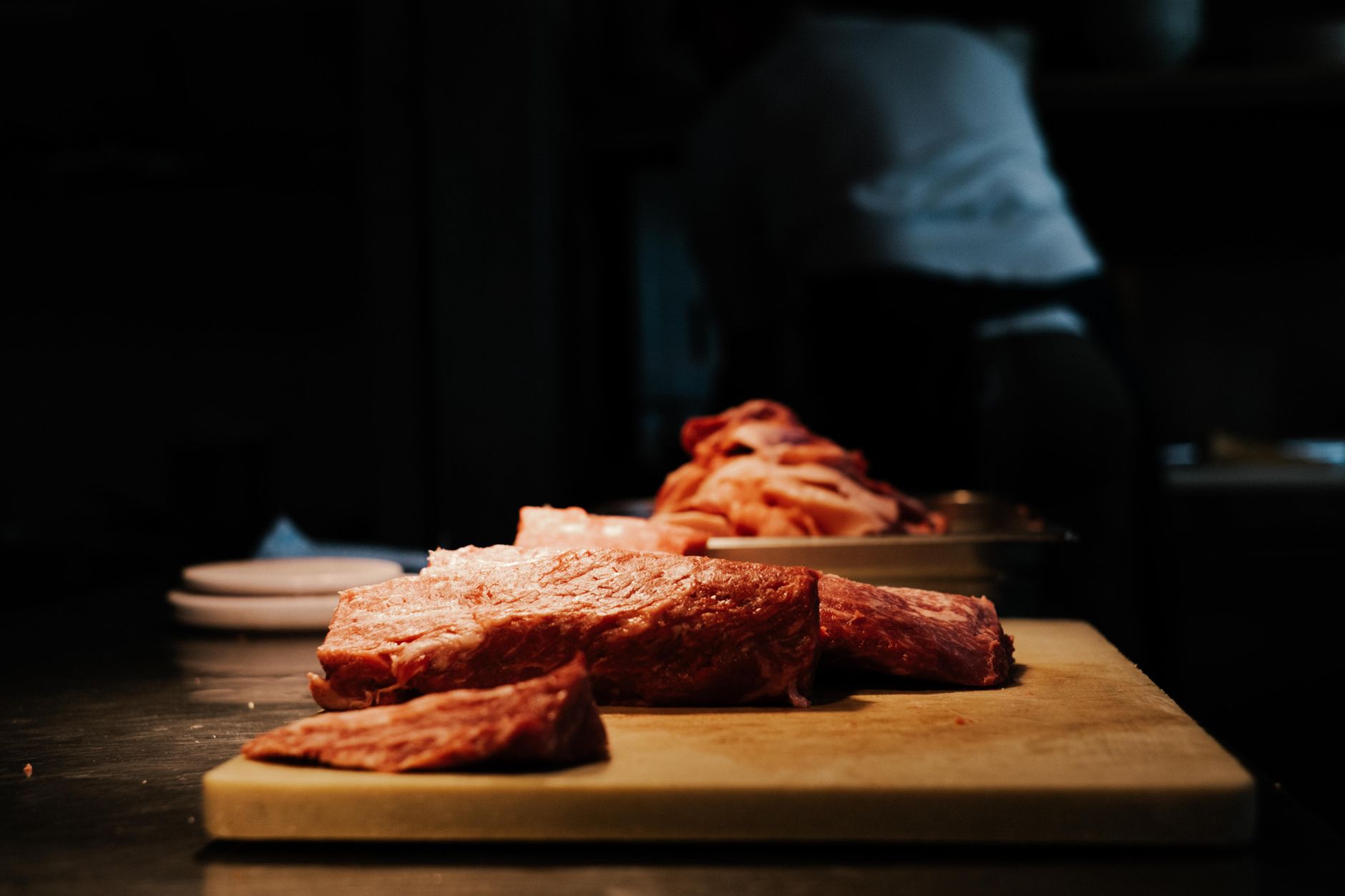 「羊」と「ラム」は何が違う?羊肉の種類・呼び名・選び方を食肉専門店が整理して解説