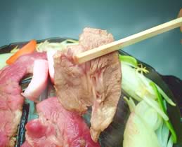 ラムモモ肉